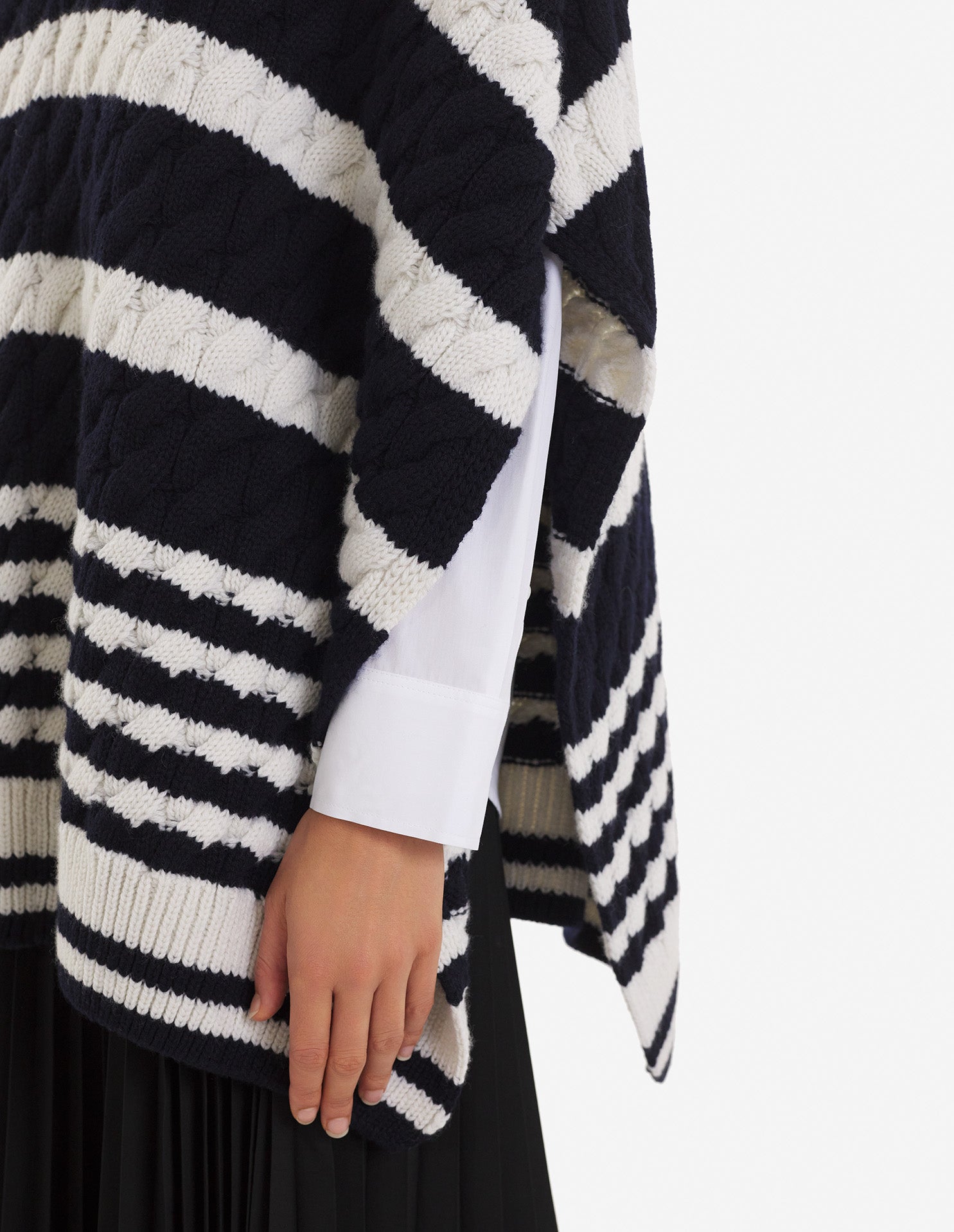 Cape courte à rayures en laine et cachemire - Navy Stripes