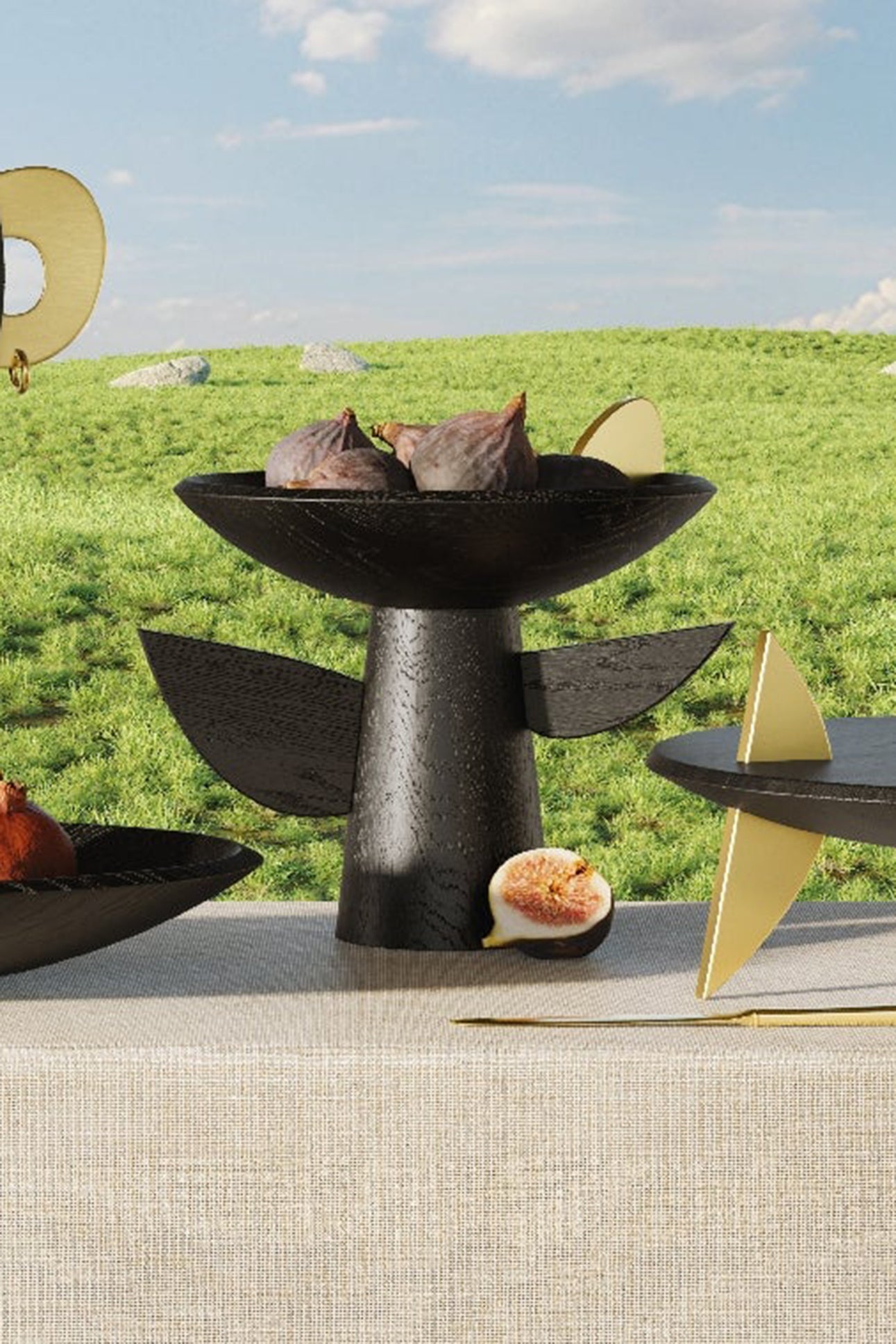 Kelly Behun footed bowl in gold, brass and shells - Dark Brown