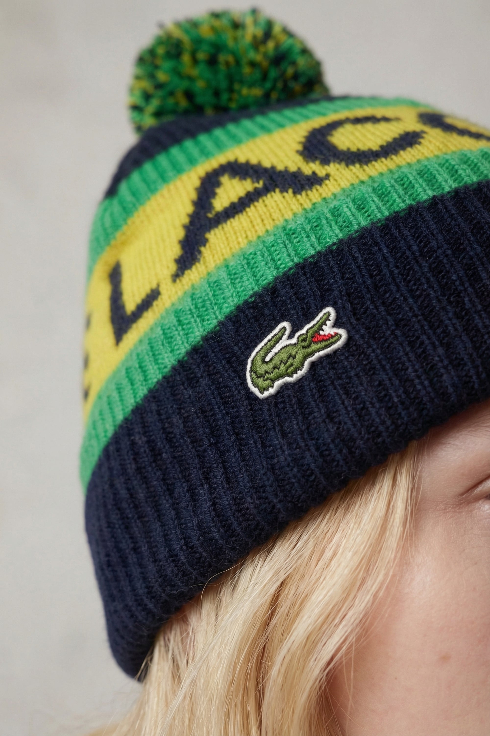 Bonnet siglé à pompon en laine - Noir & Pistil