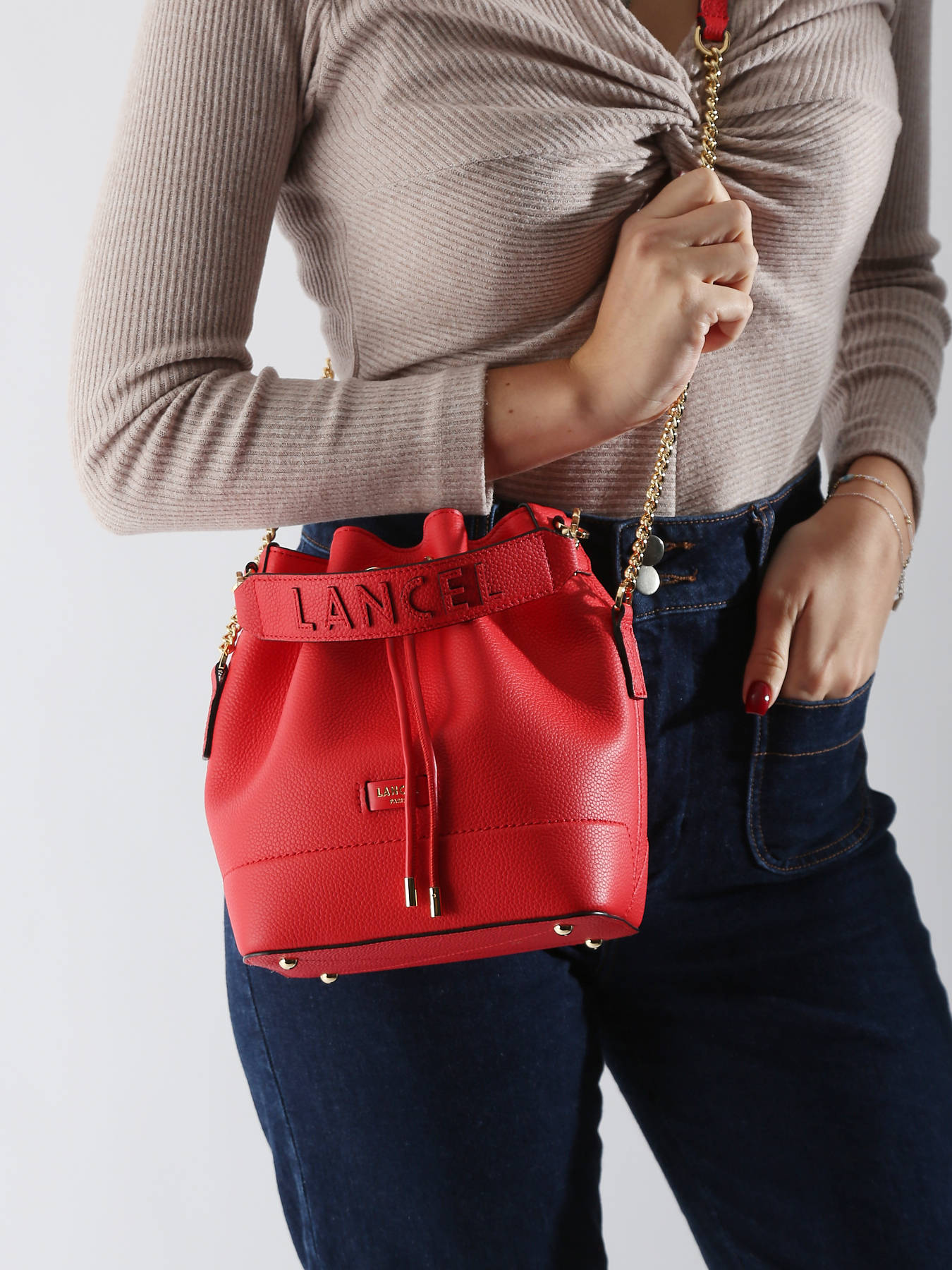 Petit sac seau Ninon en cuir grainé - Rouge Baiser