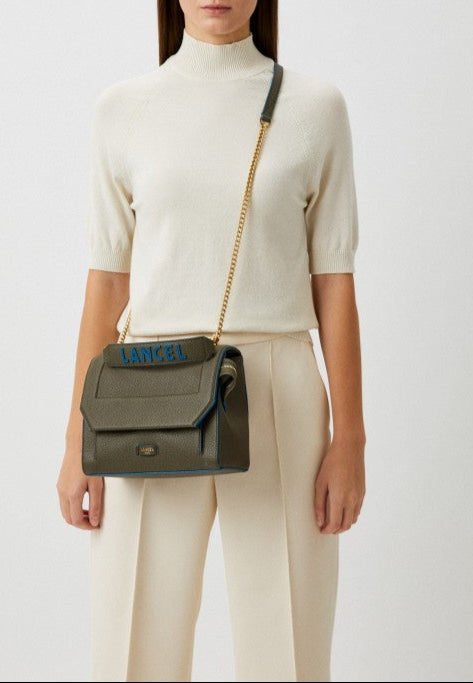 Sac rabat Ninon S en cuir grainé - Kaki foncé & Cobal
