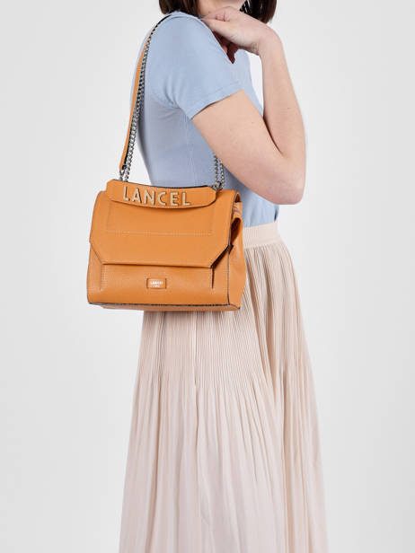 Sac rabat Ninon L en cuir grainé - Mandarine & Paill