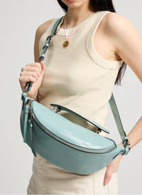 Sac porté croisé zippé Origami S en cuir lisse - Bleu Poudre