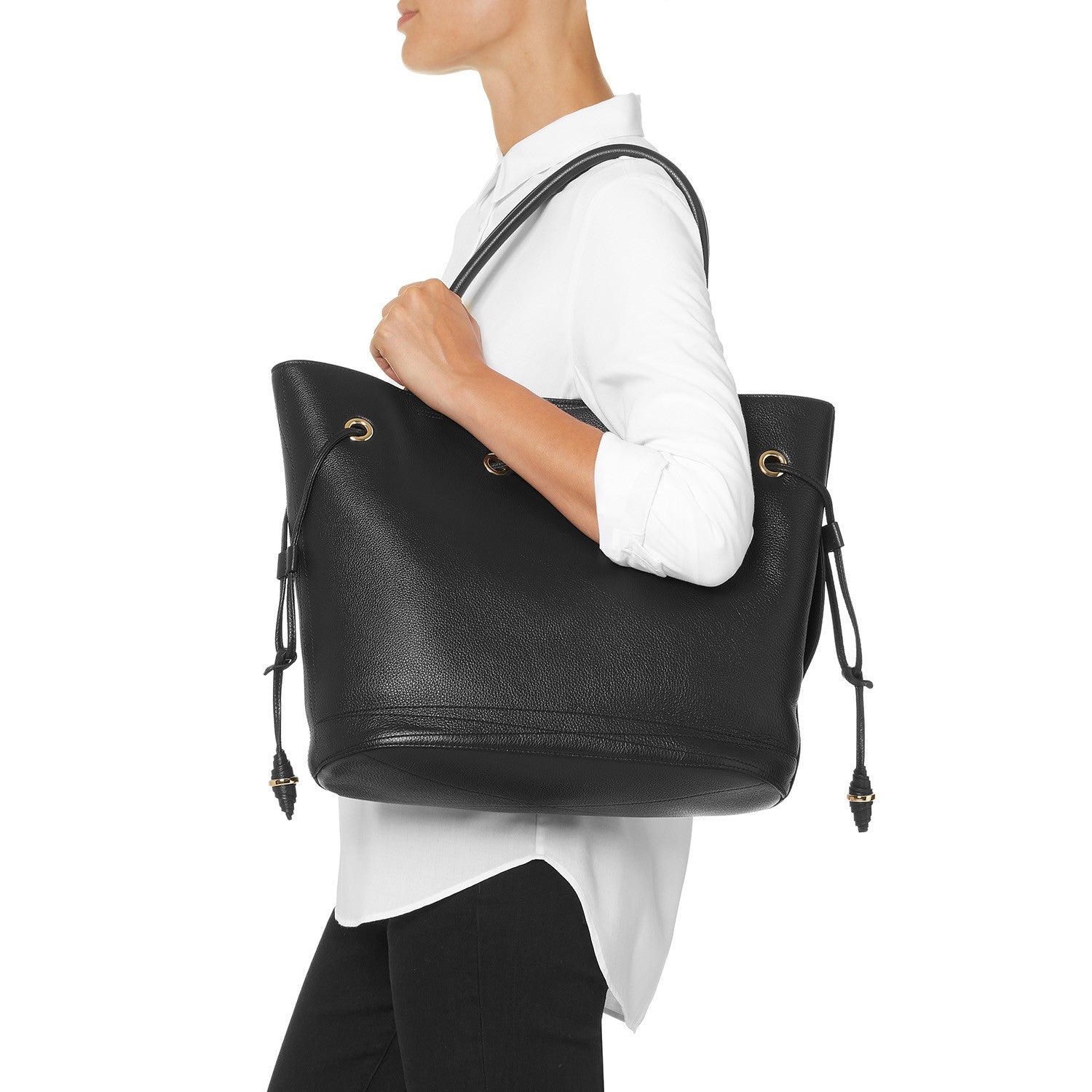 Sac seau cabas Le Huit M en cuir grainé - Noir