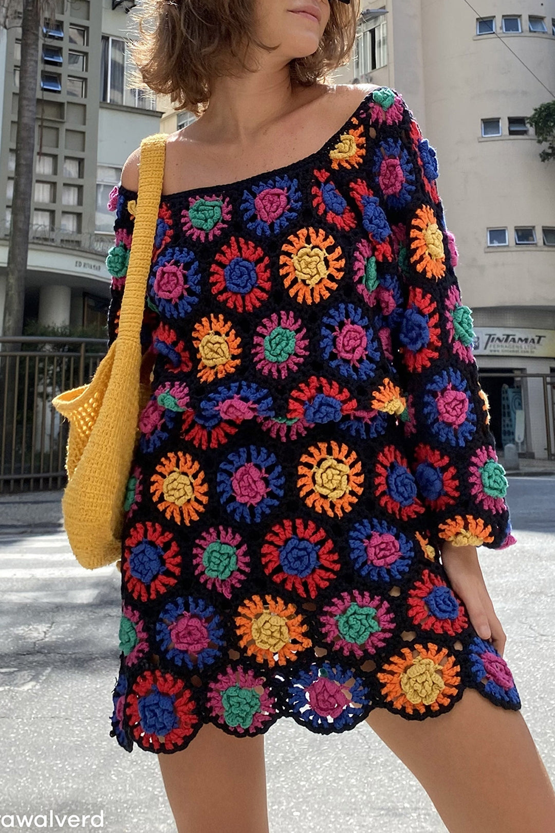 Pull long à fleurs en crochet - Multicolore
