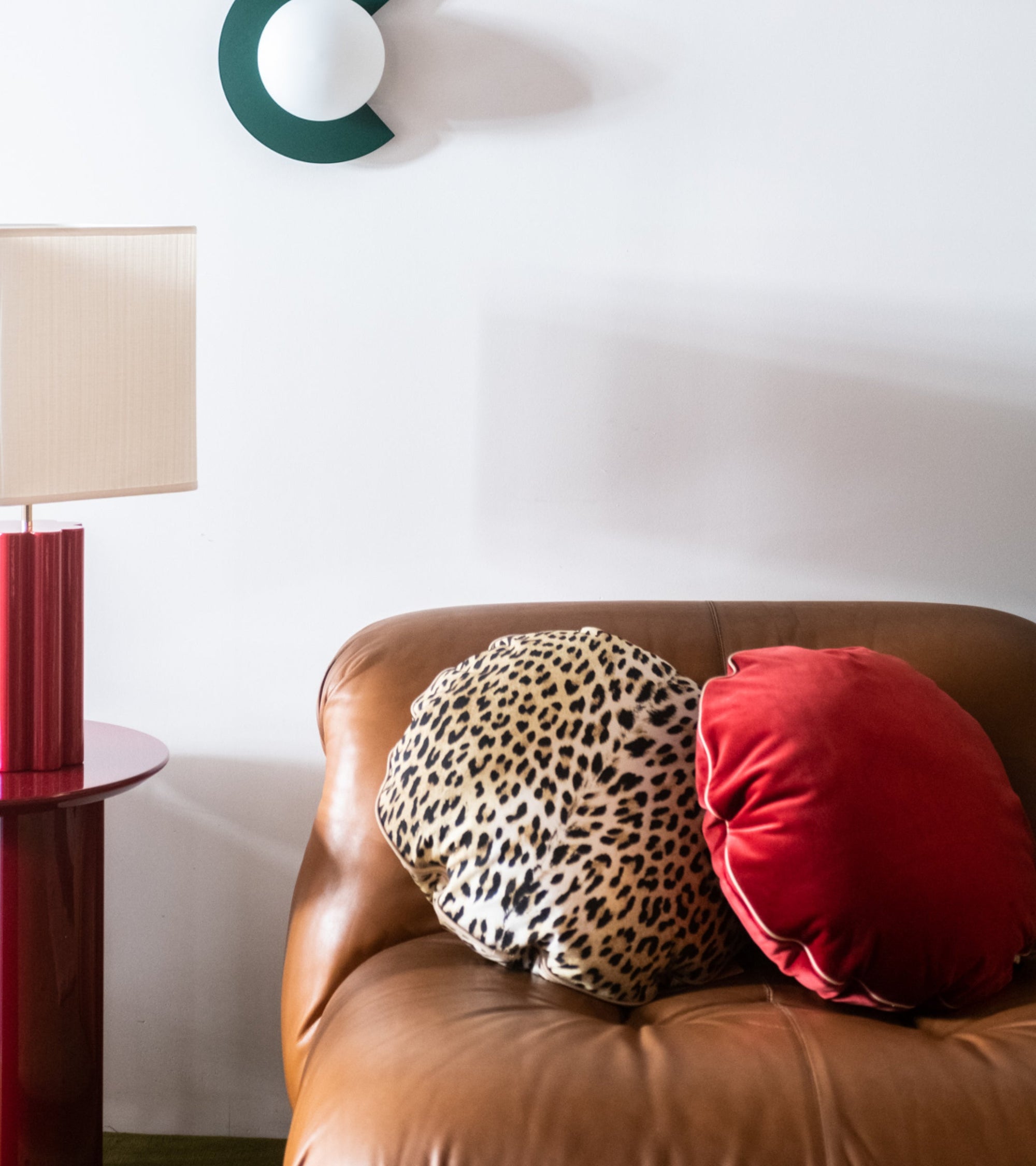 Bomboloni velvet cushion - Red
