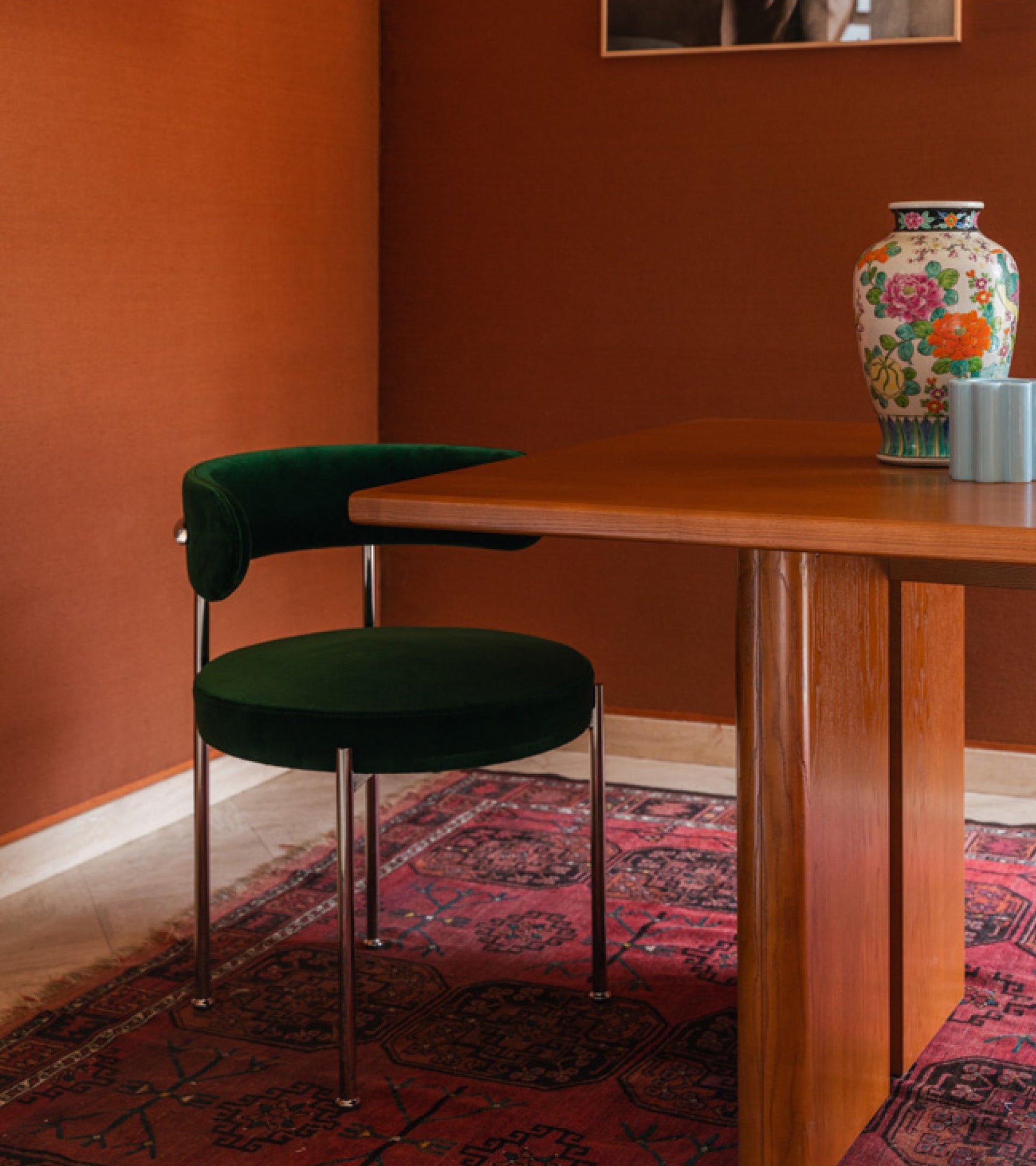 Chaise Libera structure en velours - Vert sapin et Noir