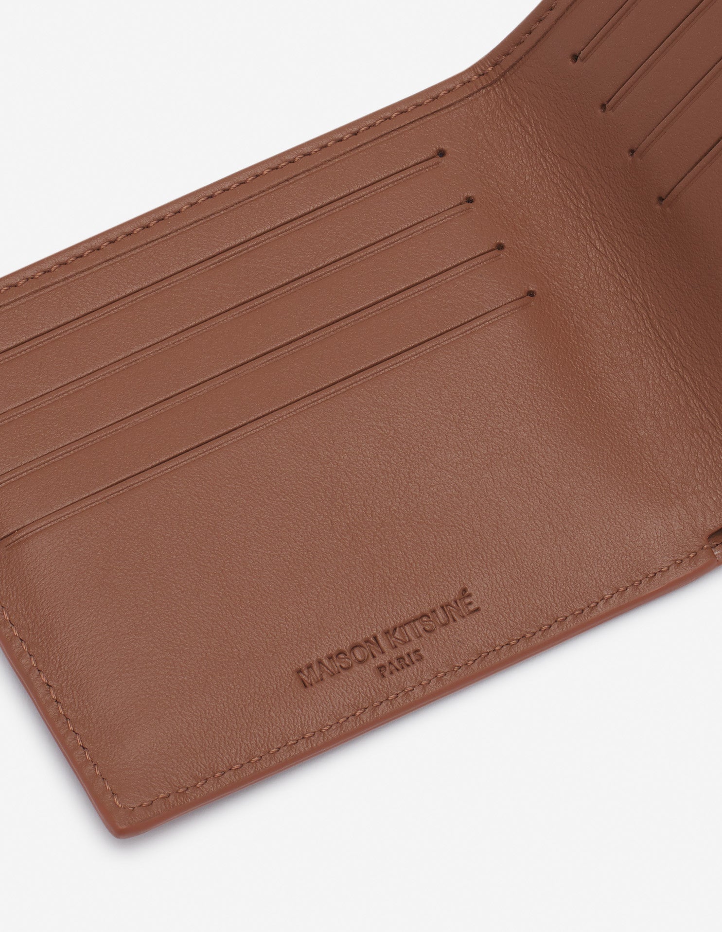 Bifold wallet embossed on front in leather - Golden Brown