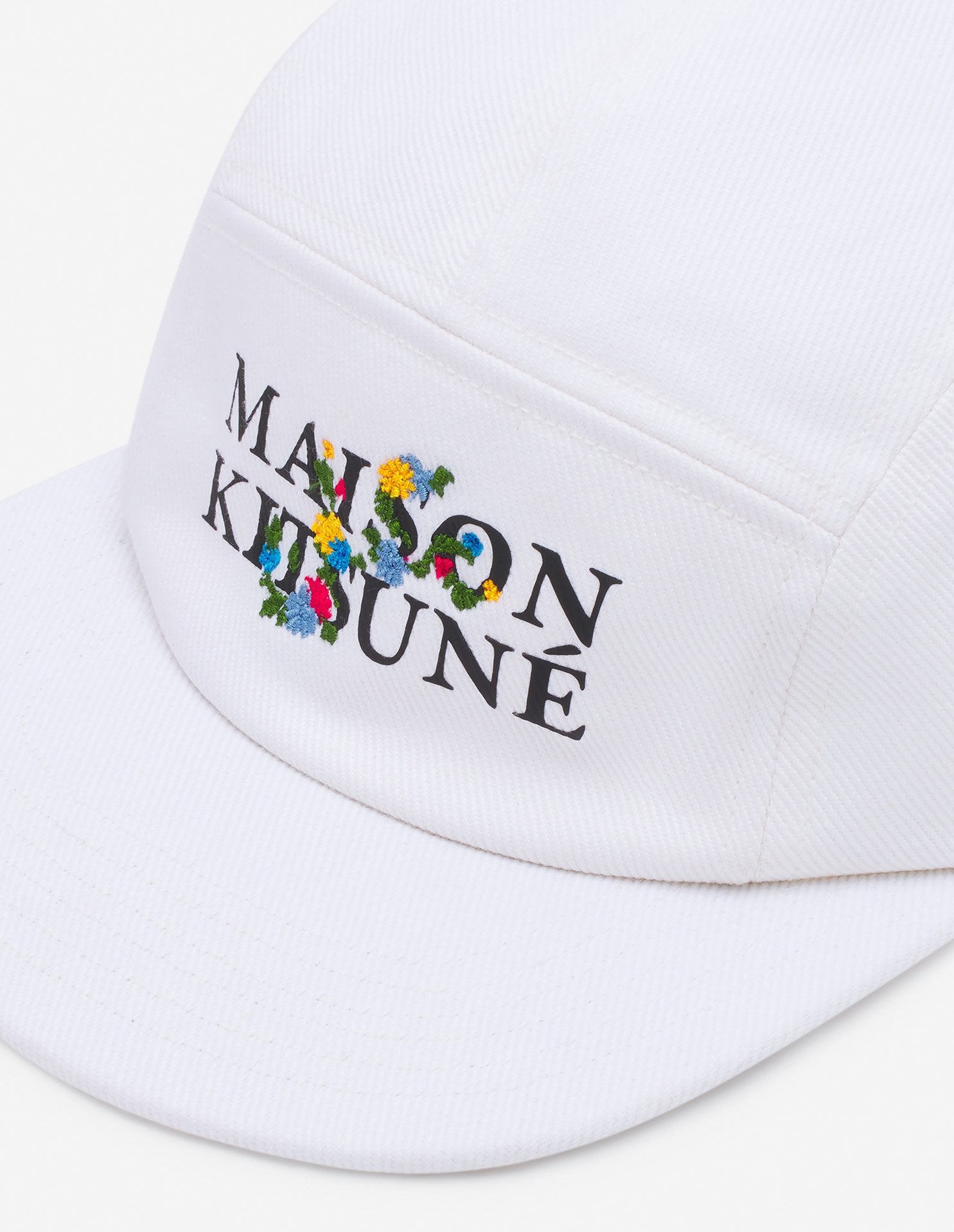 Cap with floral logo - White