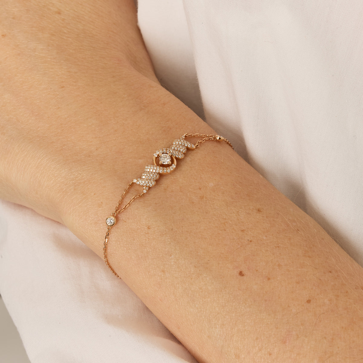 PT2_PrixTroca:1085€_VentesTroca:0_QtyTroca:1_ST:0%_Bracelet Barbelé en Or rose 18K serti de diamants - Rose