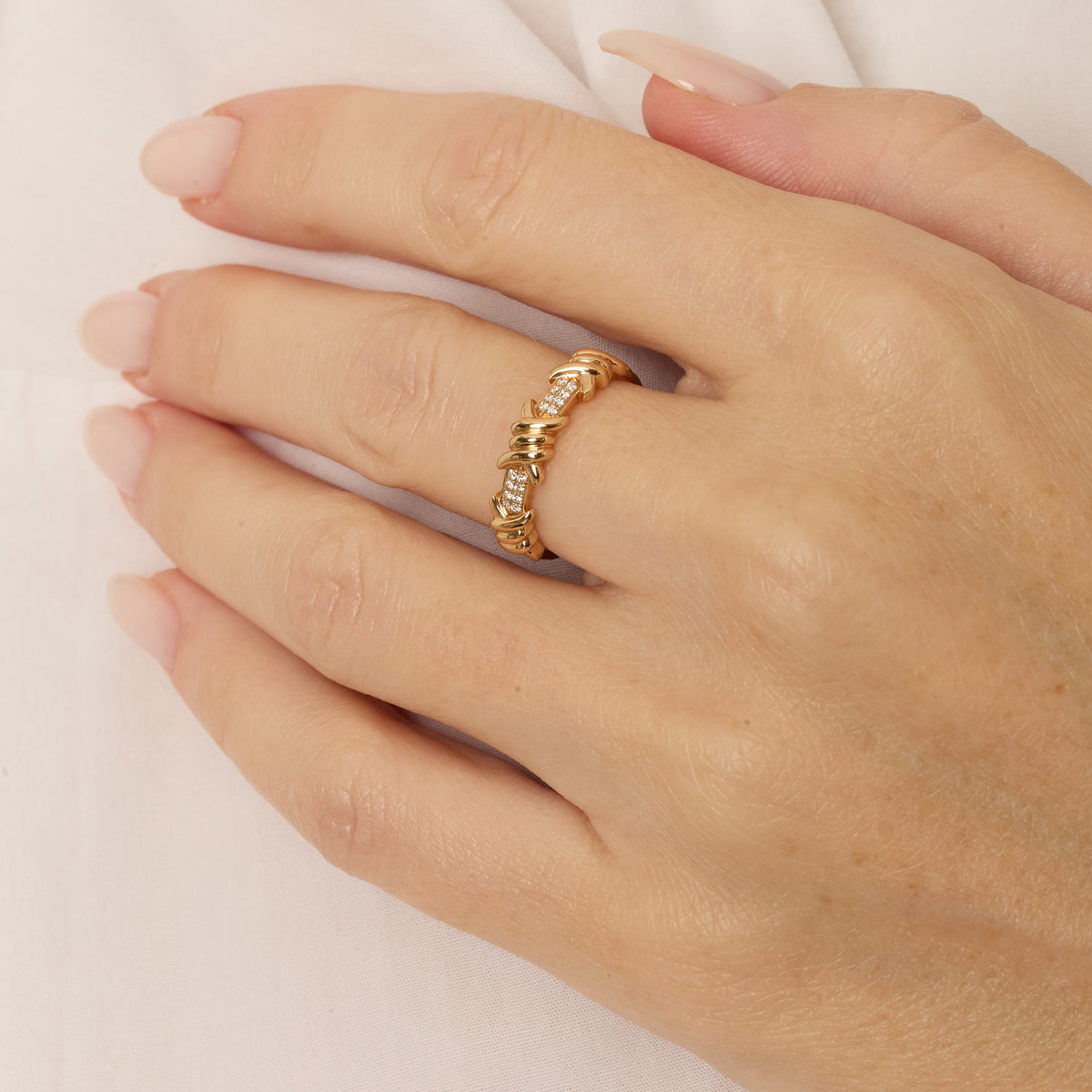 PT2_PrixTroca:740€_VentesTroca:0_QtyTroca:1_ST:0%_Bague Barbelé en Or rose 18K sertie de diamants - Rose