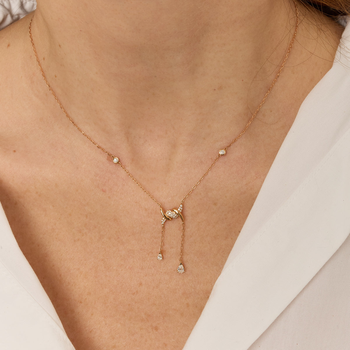 PT2_PrixTroca:910€_VentesTroca:0_QtyTroca:1_ST:0%_Collier Barbelé en Or rose 18K serti de diamants - Rose