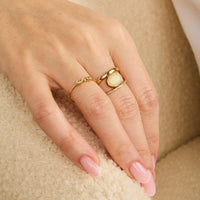 Bague en or jaune sertie de diamant - Opale australienne & Diamant