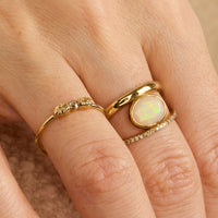 Bague en or jaune sertie de diamant - Opale australienne & Diamant
