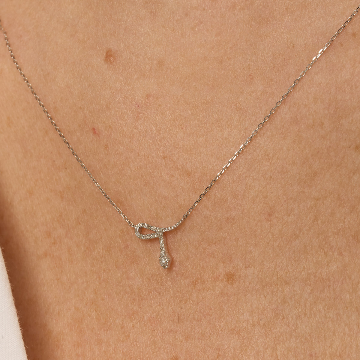 PrixTroca:270€_VentesTroca:0_QtyTroca:1_ST:0%_Collier Magic Touch en Or blanc 18K serti de diamants - Blanc