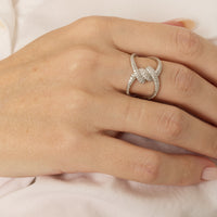 PrixTroca:1400€_VentesTroca:0_QtyTroca:1_ST:0%_Bague Barbelé en Or blanc 18K sertie de diamants - Blanc