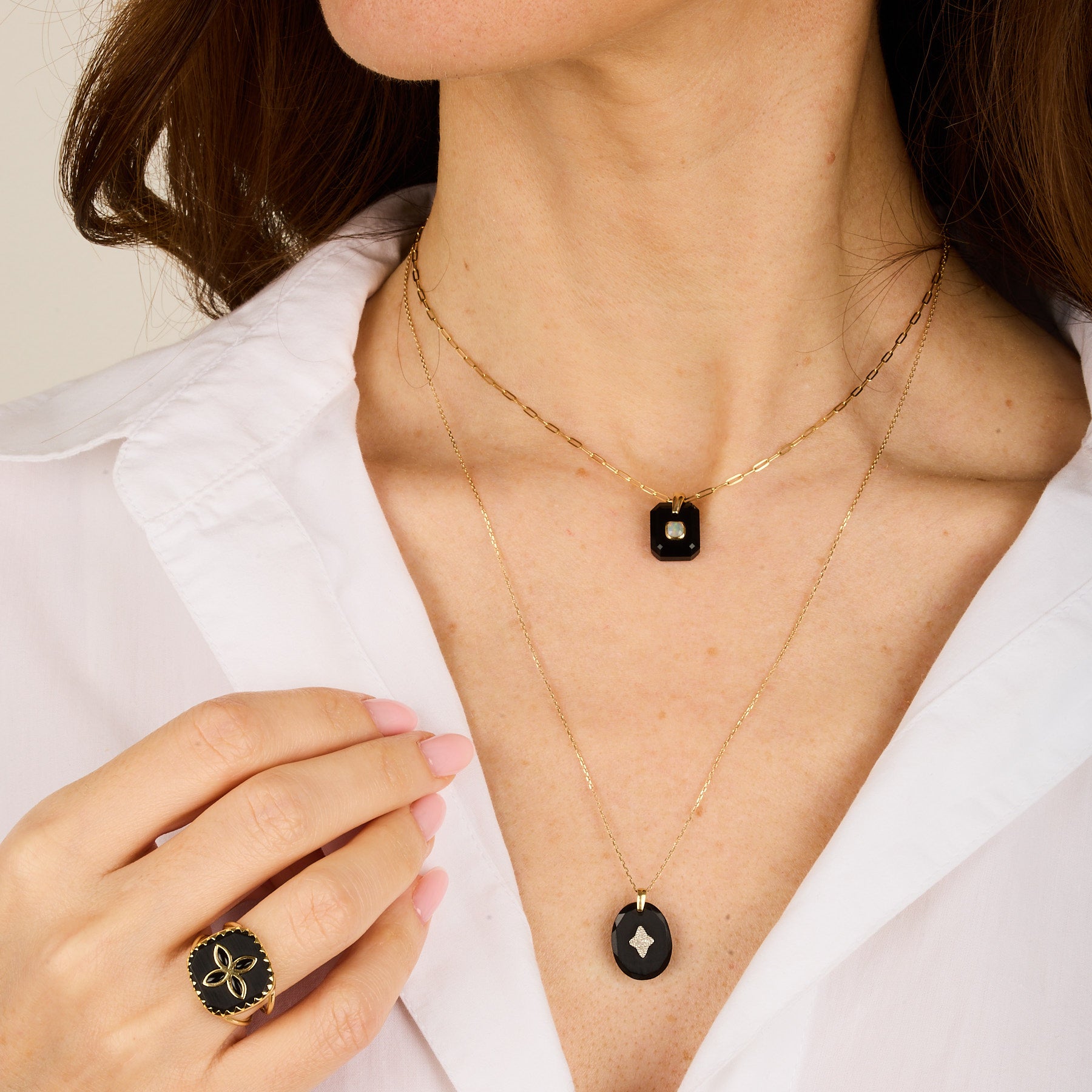 Yellow gold necklace - Black Onyx
