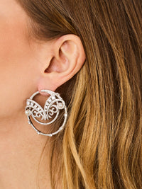 6qty DJV / QTY DISPO : 8-QTY VENDUES : 0-ST : 0% PRIX DJV : 450€ // Argent Rhodié Créoles en argent rhodié collection 90 ans serties de Burmalite™ blanche taille brillant et perle d'eau douce /// RECO : 492€