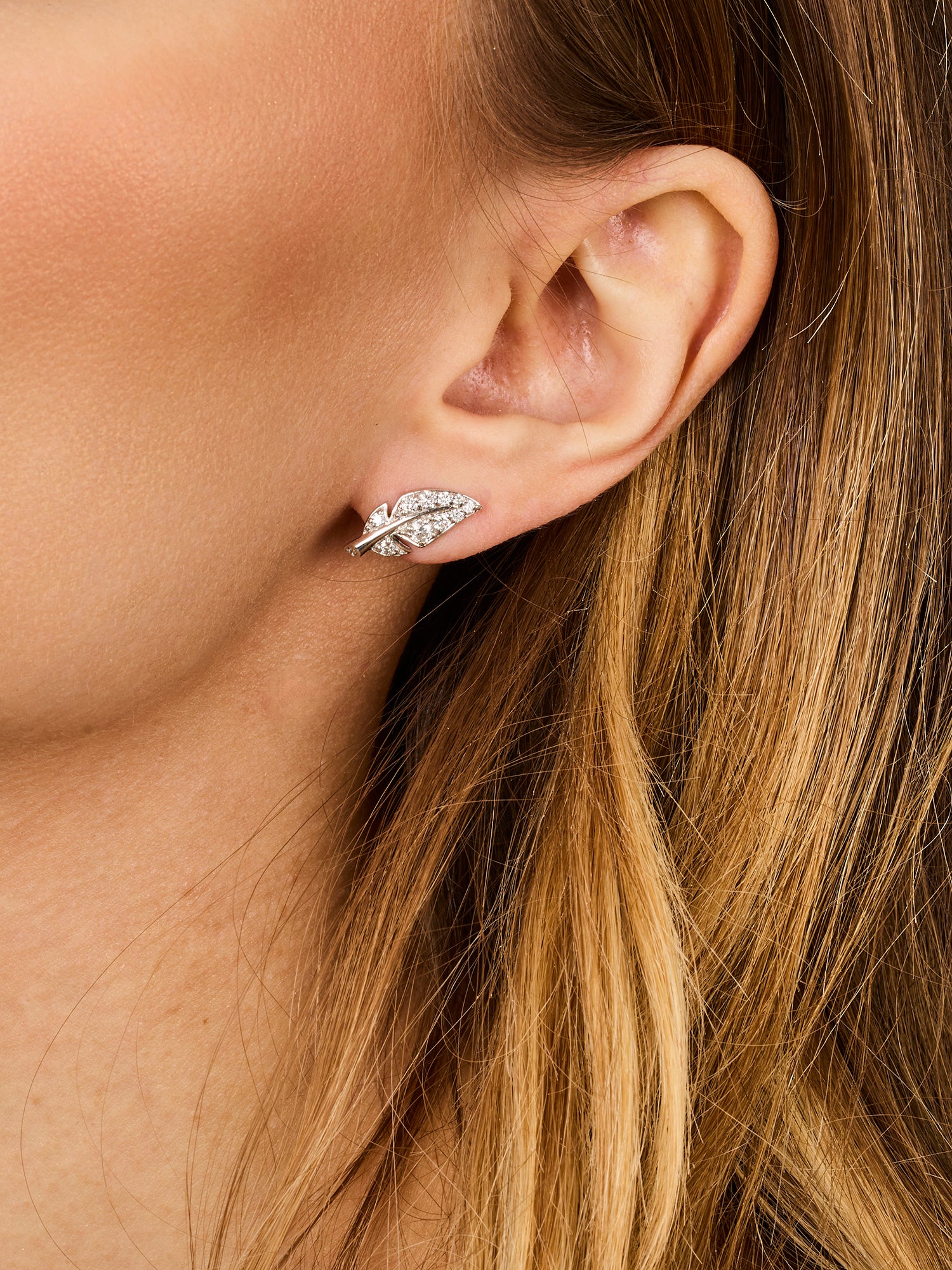 4qty NEW / Or blanc 18 ct Boucles d'oreilles Comme une Plume en or blanc 18 carats // RECO : 795€