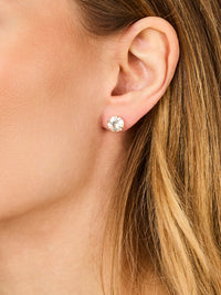 1qty DJV / QTY DISPO : 1-QTY VENDUES : 0-ST : 0% PRIX DJV : 1990€ // Or jaune 18ct Boucles d'oreilles en or jaune 18 carats serties de moissanite taille brillant 8mm /// RECO : 1920€