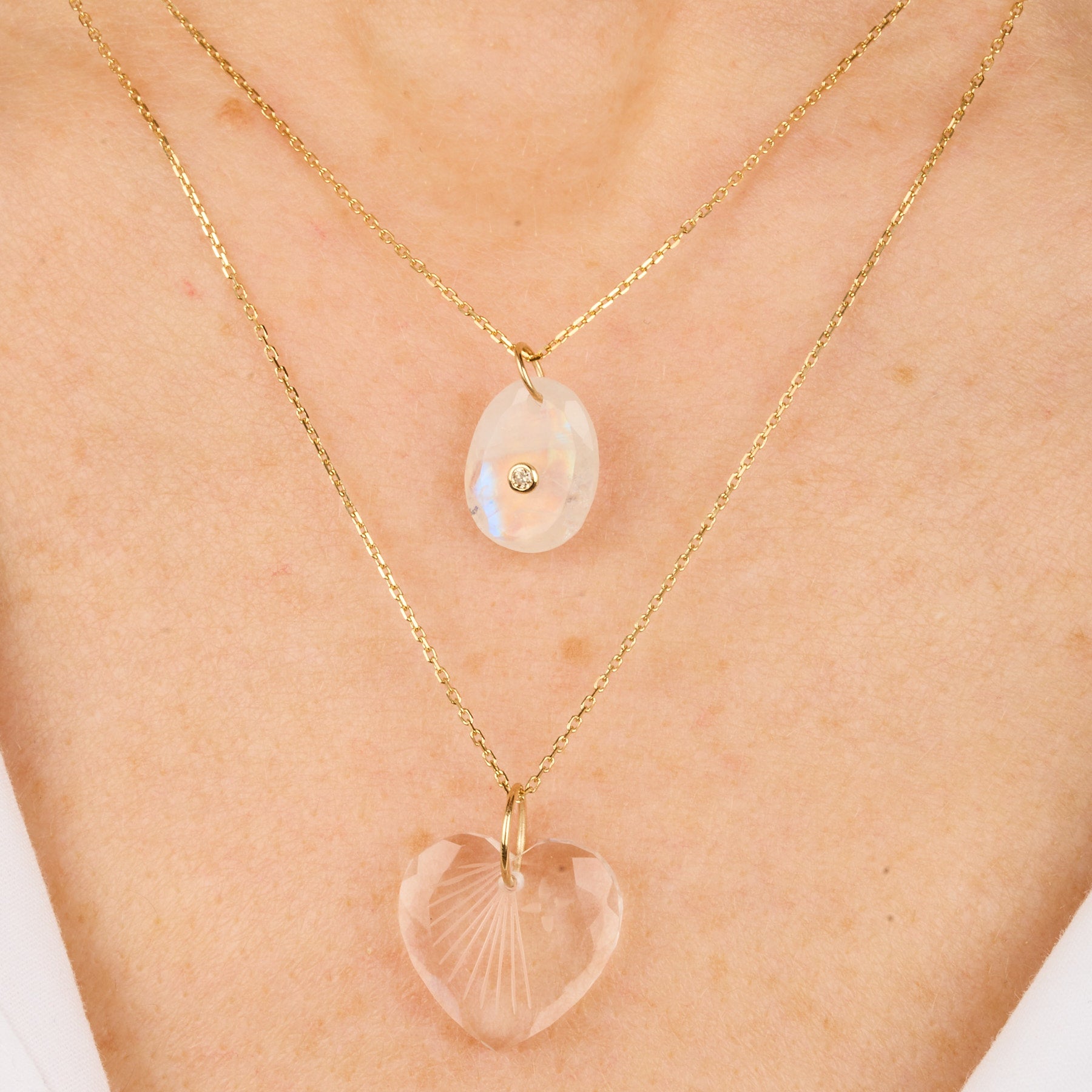 Yellow gold necklace set with diamonds - Moonstone & Diamond