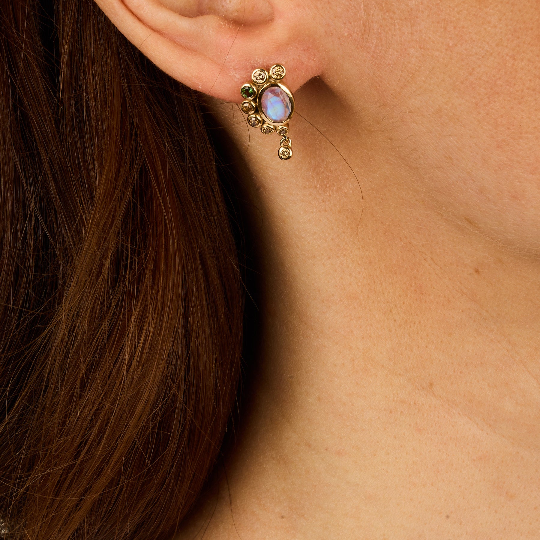 Mono boucle d'oreille en or jaune sertie de diamant - Diopside