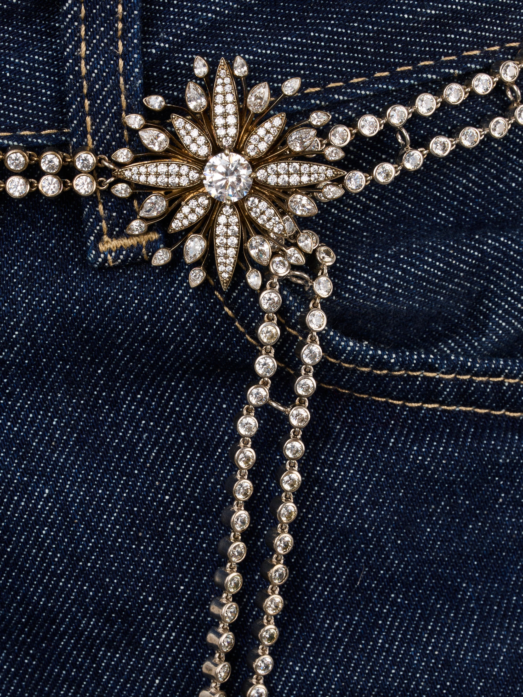 1qty DJV / QTY DISPO : 2-QTY VENDUES : 0-ST : 0% PRIX DJV : 1390€ // Argent Ceinture Alexandra pour Burma 2 rangs sertie de Burmalite blanche taille brillant /// RECO : 1470€