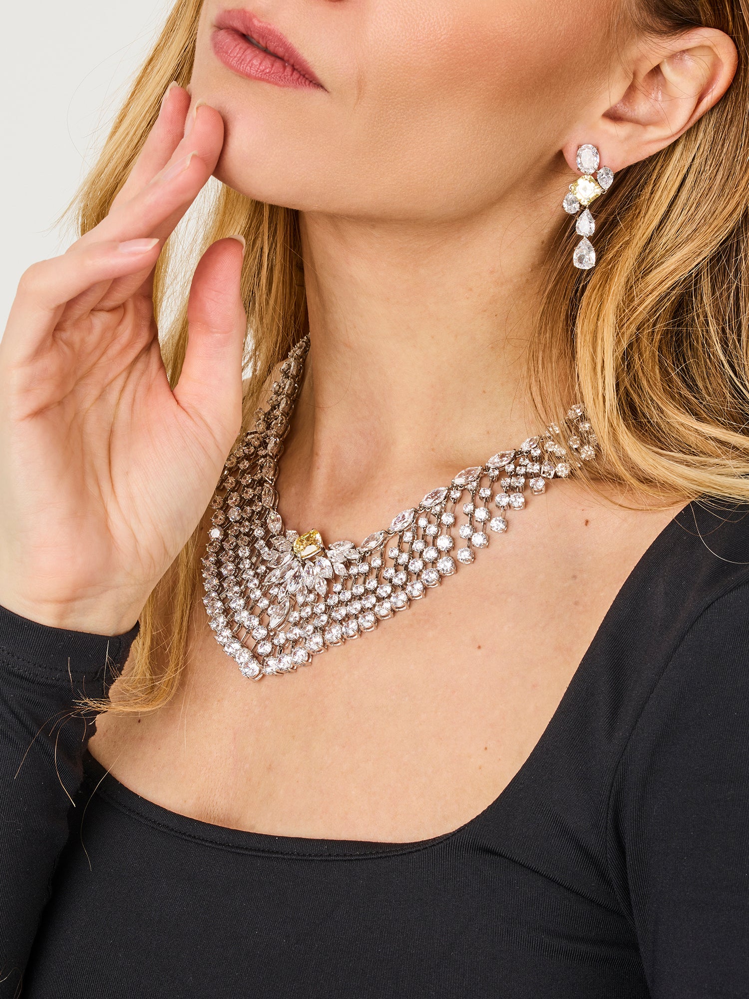 1qty NEW / Argent Rhodié Boucles d'oreilles Burmalite jonquille taille asscher et Burmalite blanche en argent rhodié // RECO : 495€