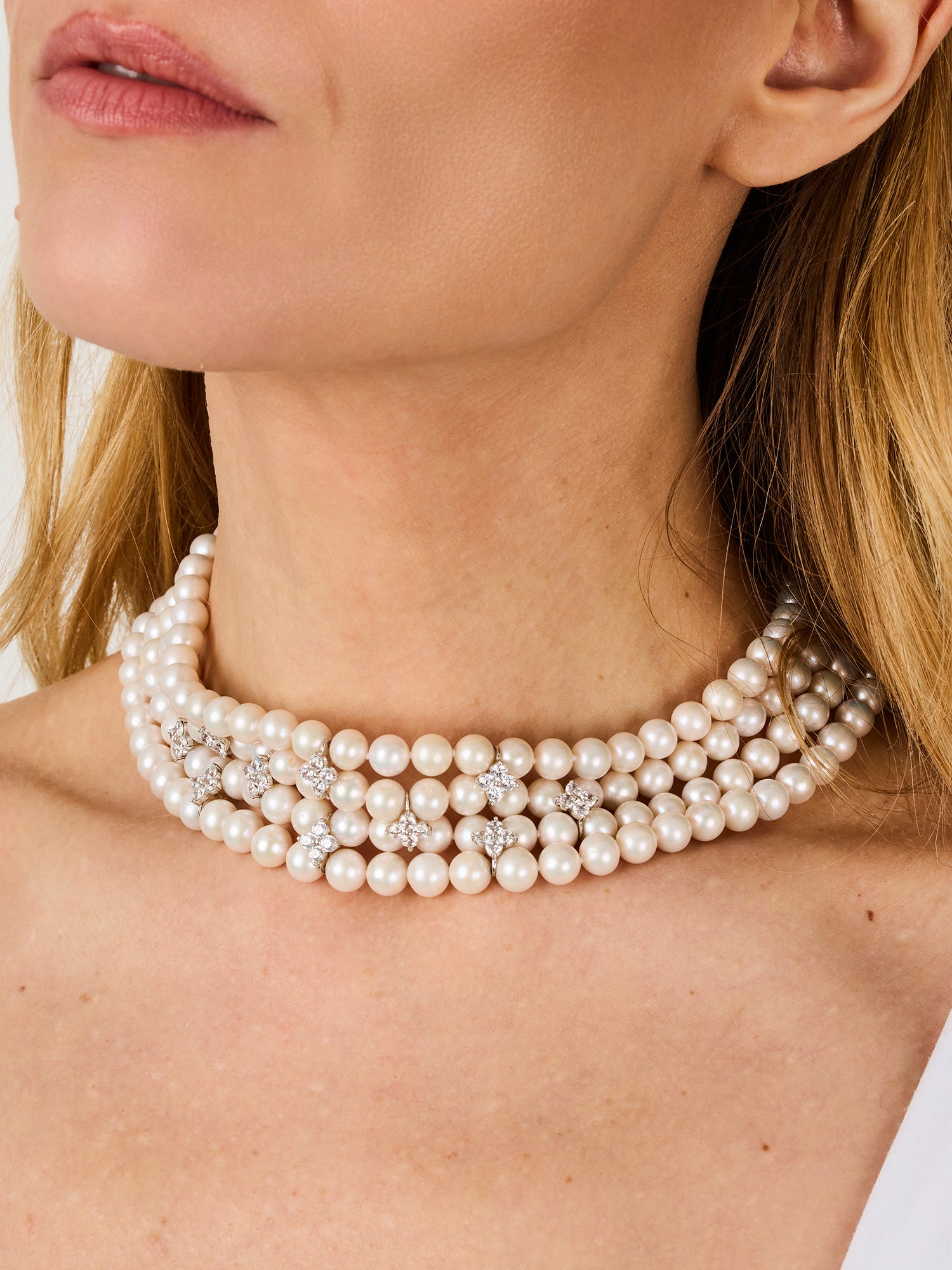 1qty NEW / Argent Collier ras de cou 4 rangs de perle d'eau douce 7 // RECO : 375€