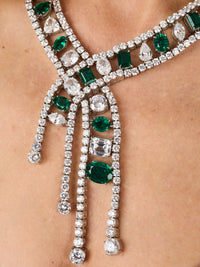 1qty NEW / Argent Collier cravate croisée Burmalite vert émeraude et blanche // RECO : 5850€