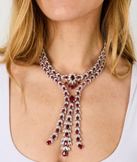 1qty NEW / Argent Rhodié Collier 3 rangs serti de Burmalite rouge rubis taille poire // RECO : 2250€