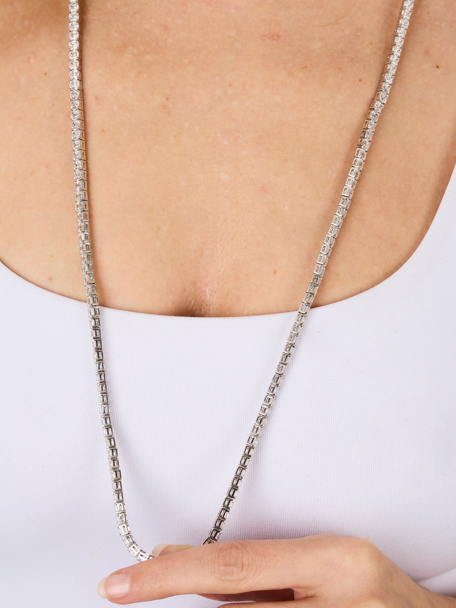 1qty NEW / Argent Rhodié Sautoir sur argent rhodié serti de burmalite™ taille asscher blanche Longueur 80cm // RECO : 1715€