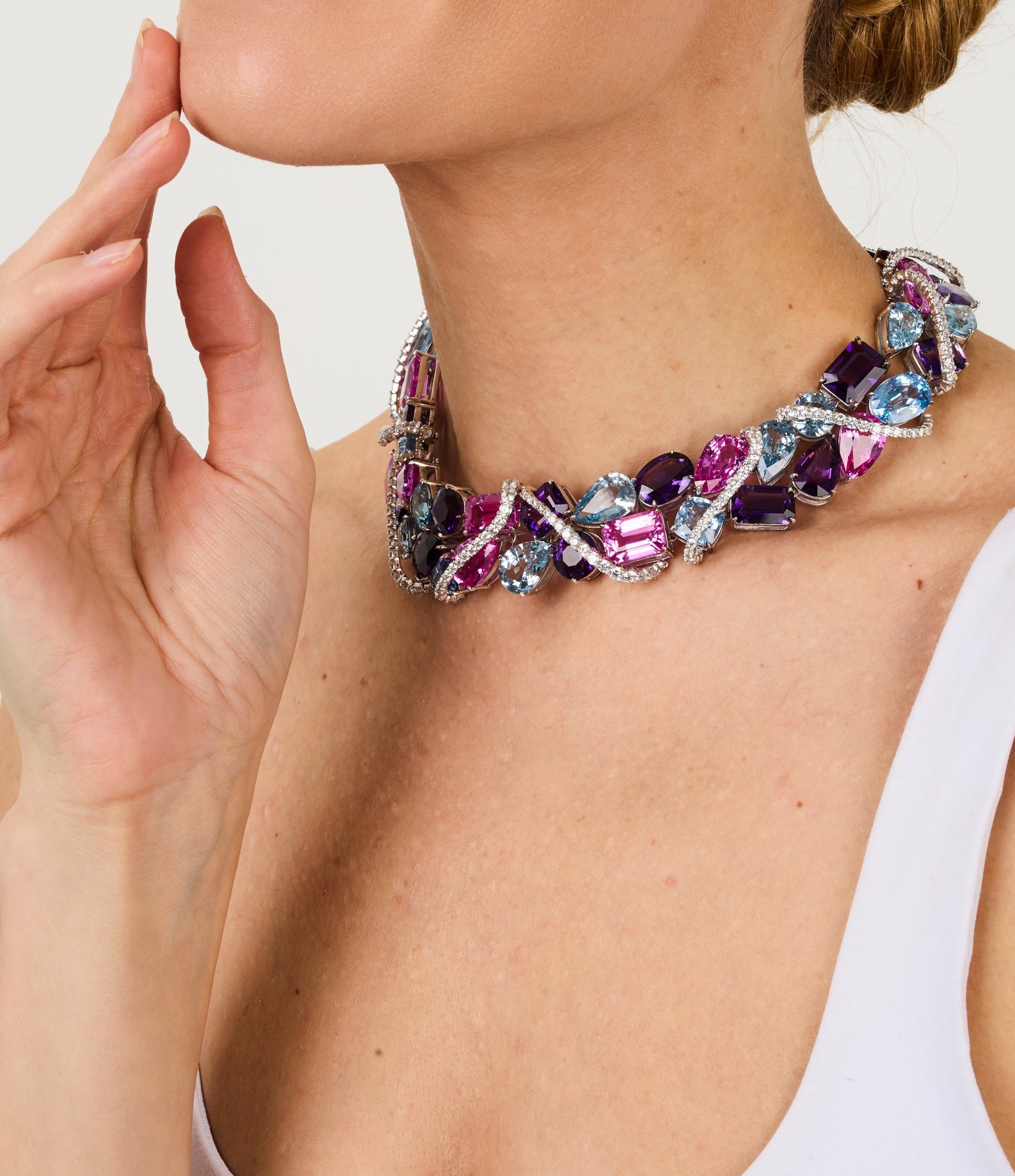 1qty NEW / Argent Rhodié Collier Ruban serti de Burmalite multipastel taille ovale // RECO : 5800€