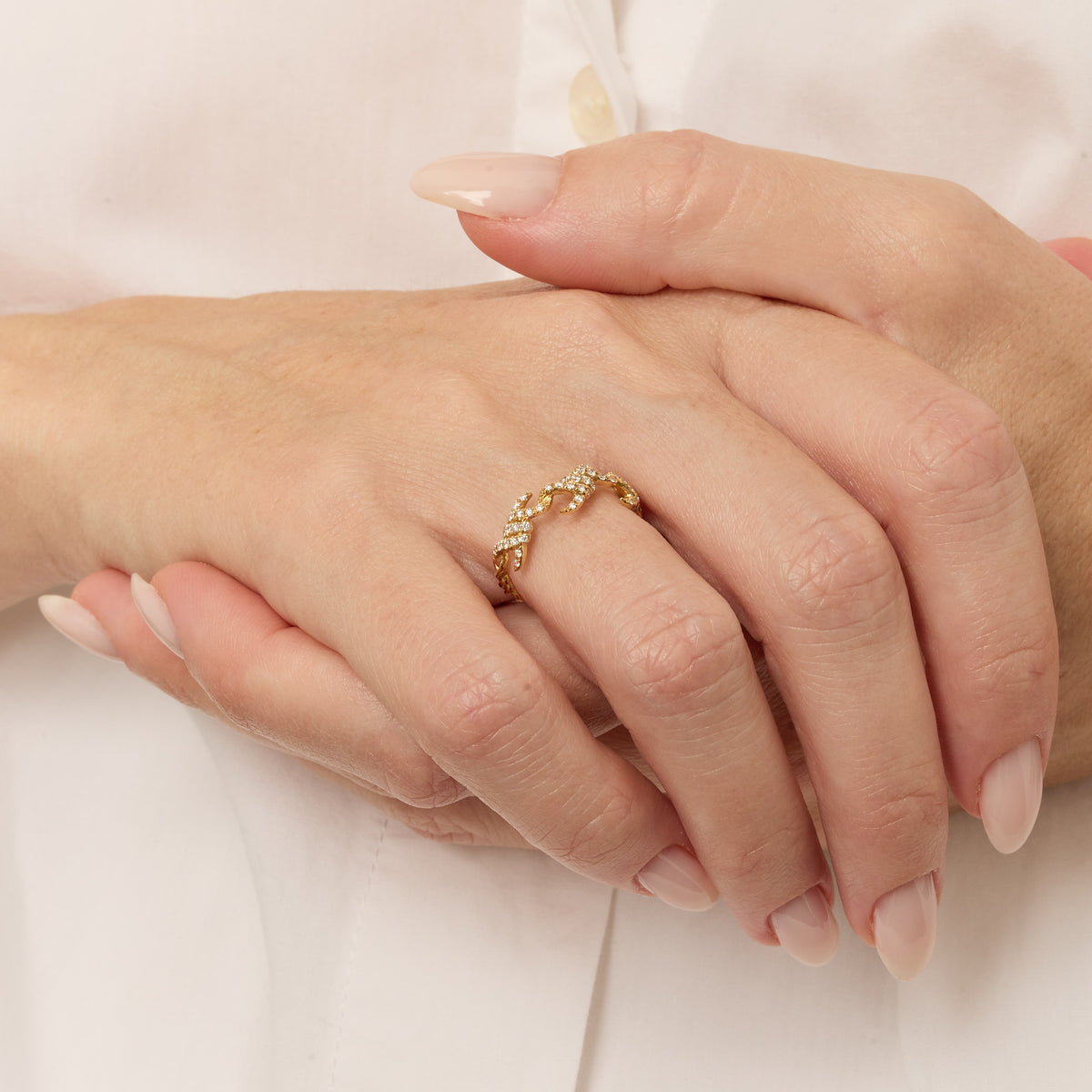 PT2_PrixTroca:650€_VentesTroca:0_QtyTroca:1_ST:0%_Bague Barbelé en Or jaune 18K sertie de diamants - Jaune