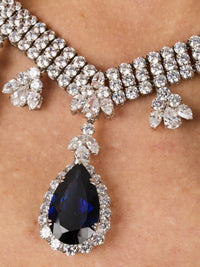 2qty NEW / Argent Rhodié Collier en argent rhodié serti de Burmalite bleu saphir taille poire et Burmalite blanche taille brillant // RECO : 2125€