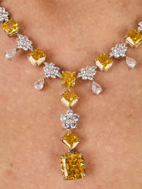 1qty NEW / Argent Rhodié Collier argent rhodié serti de Burmalite taille émeraude jonquille et Burmalite blanche // RECO : 962€