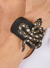 2qty NEW / 0 Bracelet galuchat serpent serti de pavage noir et smoky burmalite™ // RECO : 297€