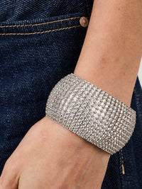 1qty NEW / Argent Rhodié Bracelet rigide sur argent rhodié serti de pavage taille brillant burmalite™ blanche Largeur 4cm // RECO : 950€