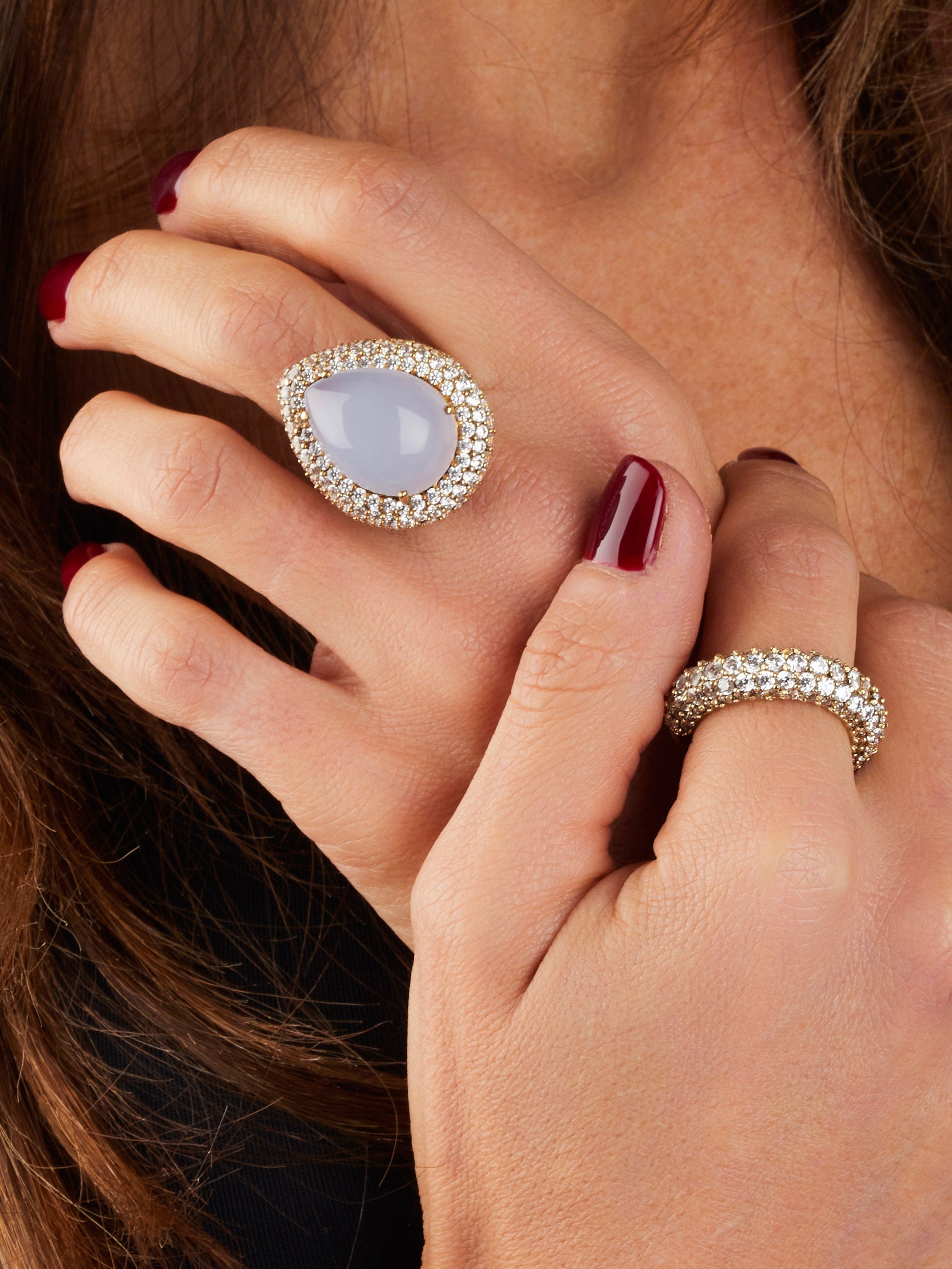 2qty DJV / QTY DISPO : 1-QTY VENDUES : 0-ST : 0% PRIX DJV : 350€ // Vermeil Bague en vermeil cabochon calcédoine et pavée de Burmalite blanche taille brillant /// RECO : 338€