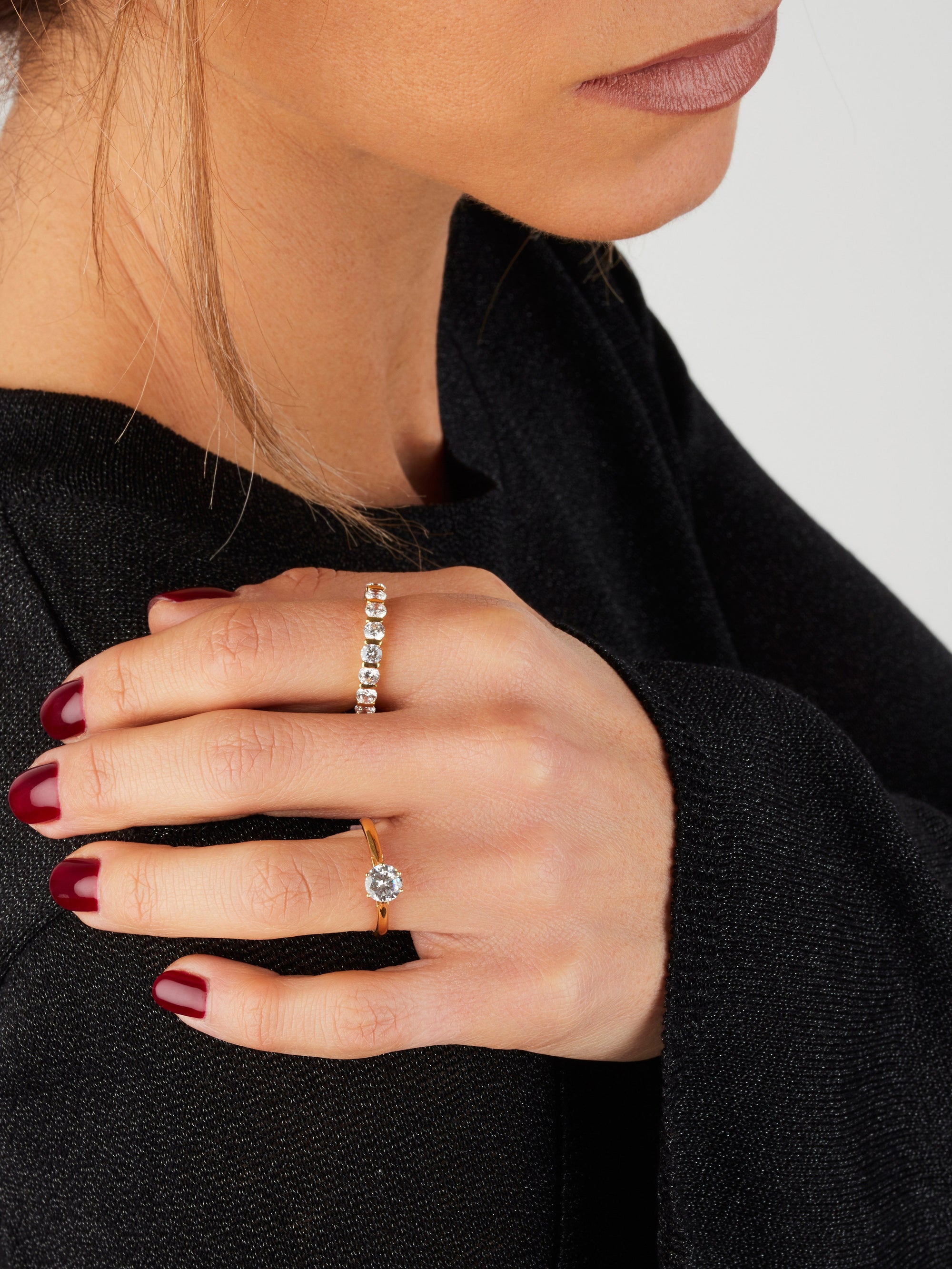 2qty DJV / QTY DISPO : 7-QTY VENDUES : 5-ST : 71% PRIX DJV : 250€ // Or jaune 18ct Solitaire or jaune serti de Burmalite™ blanche taille brillant 6mm /// RECO : 255€