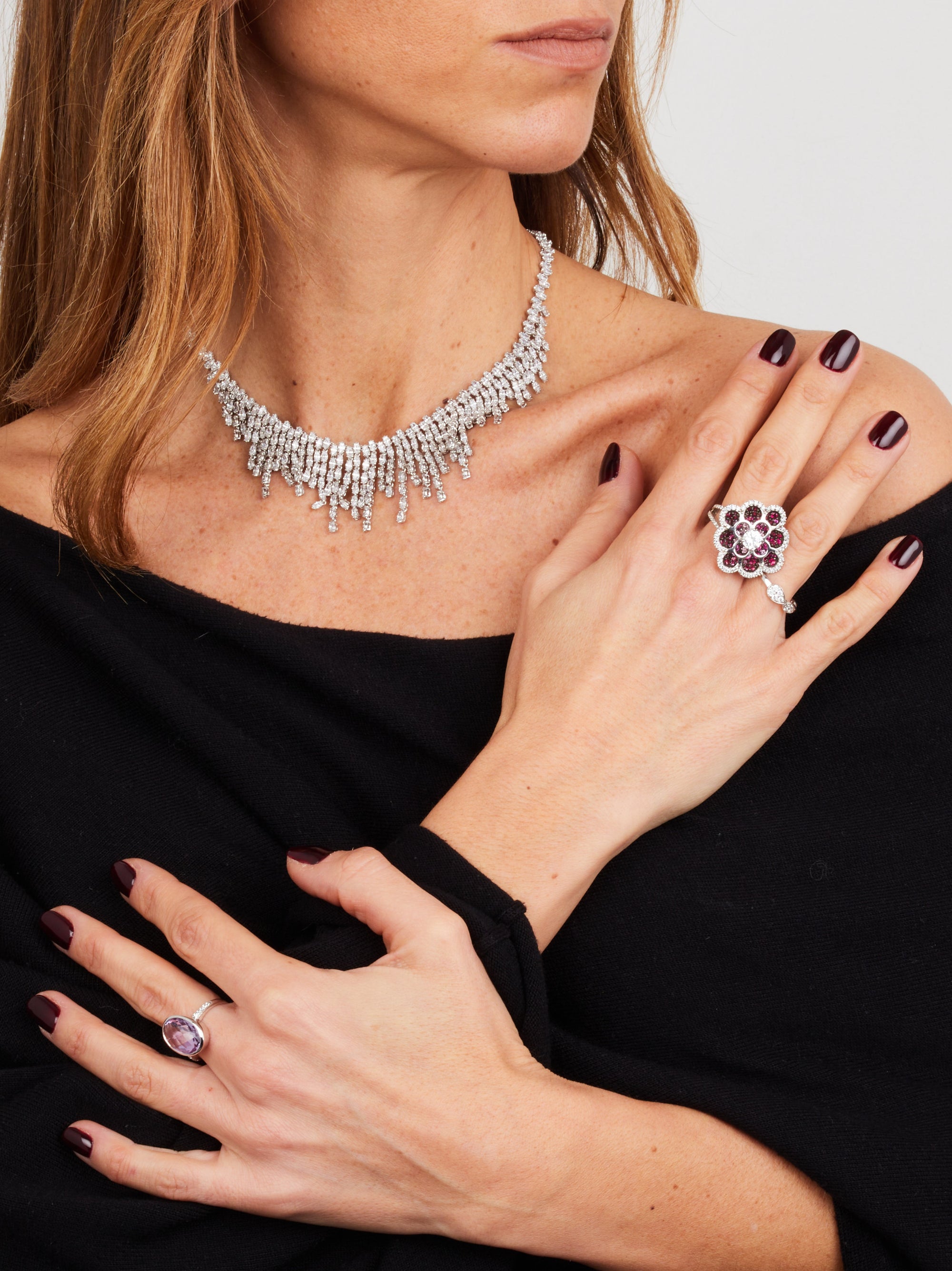 2qty DJV / QTY DISPO : 5-QTY VENDUES : 3-ST : 60% PRIX DJV : 150€ // Argent Rhodié Bague en argent rhodié sertie d'améthyste ovale et pavée de Burmalite™ blanche /// RECO : 188€