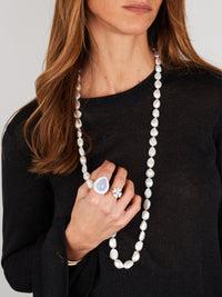 1qty DJV / QTY DISPO : 1-QTY VENDUES : 0-ST : 0% PRIX DJV : 750€ // 0 Sautoir 90cm perles d'eau douce baroques blanches semi plates /// RECO : 875€