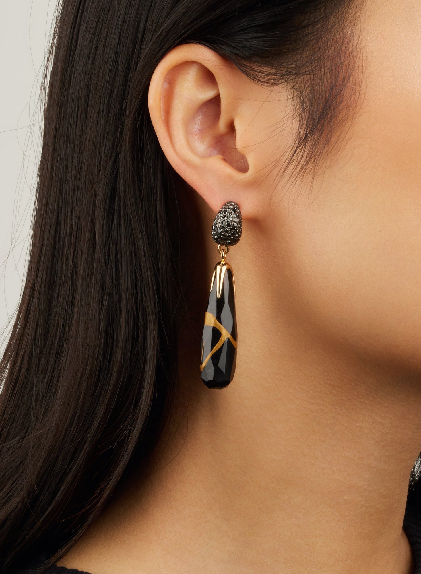 Boucles d'oreilles Kintsugi en Or rose 18K et Jet & Diamant
