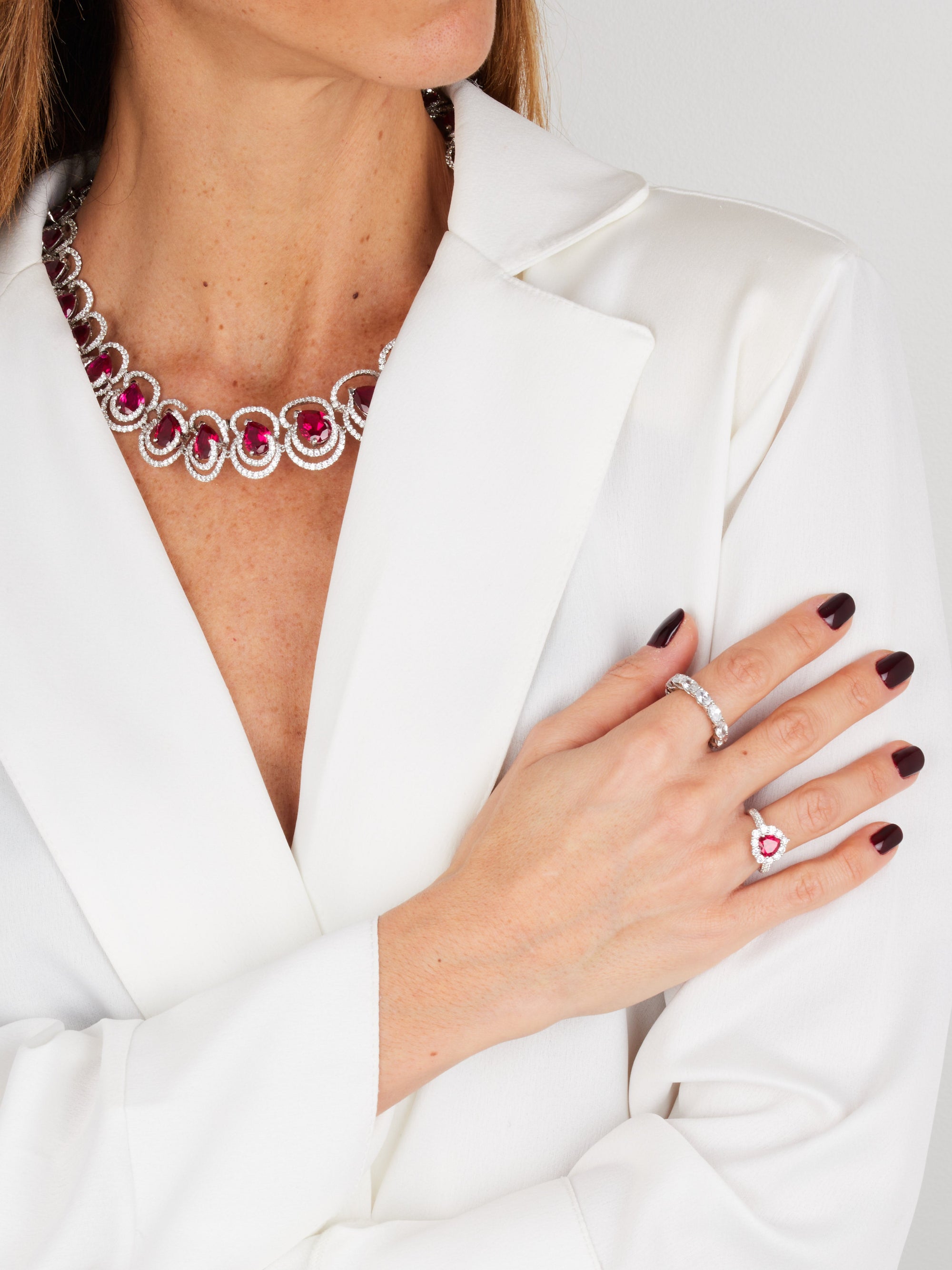 1qty DJV / QTY DISPO : 2-QTY VENDUES : 1-ST : 50% PRIX DJV : 250€ // Argent Rhodié Alliance en argent rhodié sertie de Burmalite™ blanche taille ovale /// RECO : 228€