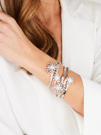 3qty DJV / QTY DISPO : 4-QTY VENDUES : 0-ST : 0% PRIX DJV : 795€ // Argent Rhodié Bracelet Florilège en argent rhodié 925/1000 /// RECO : 864€