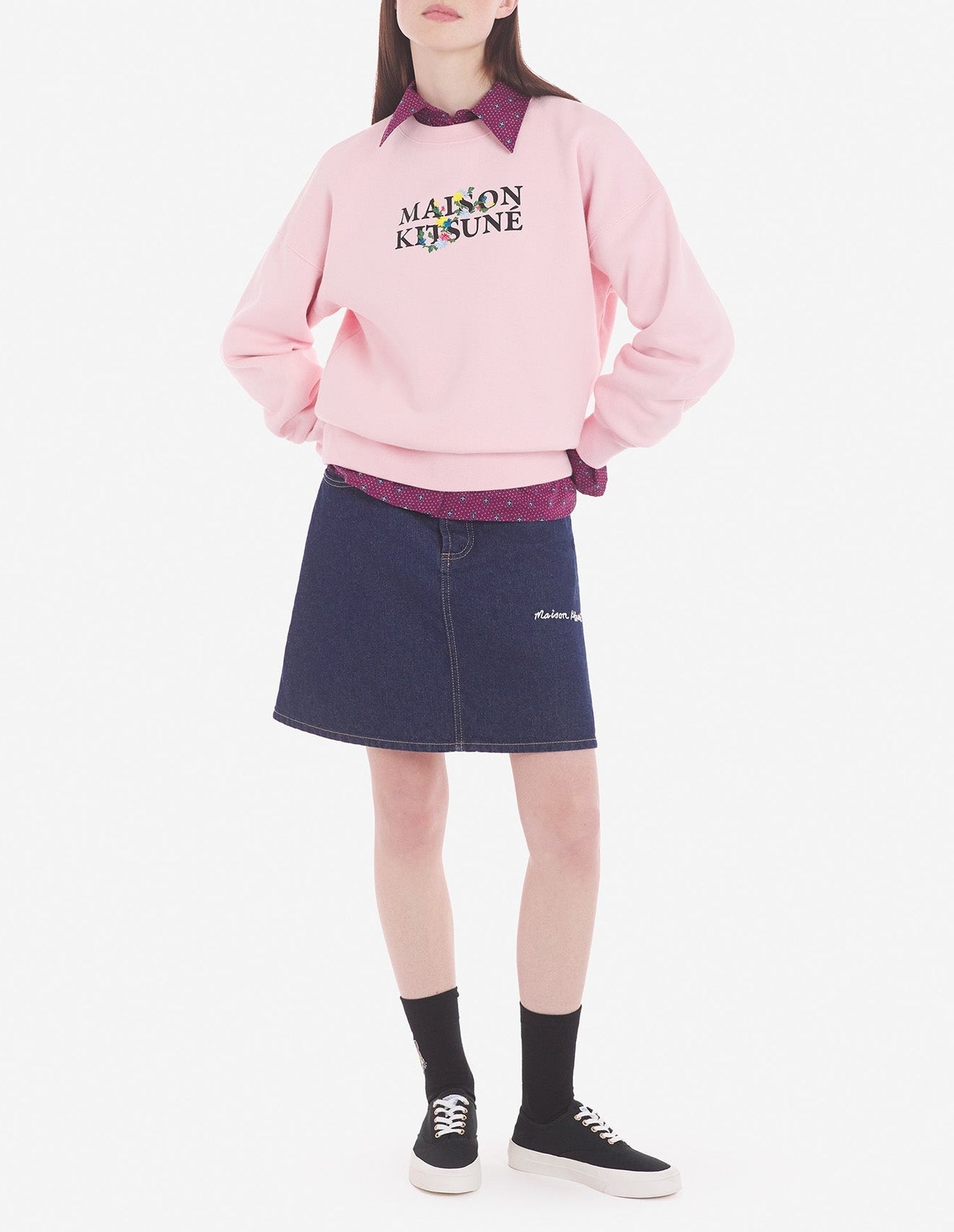 Sweatshirt avec inscription ornée de fleurs - Pale Pink