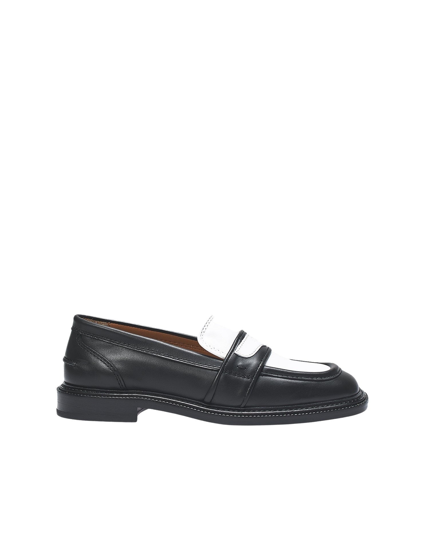 Moccasins with leather embroidery - Black & White