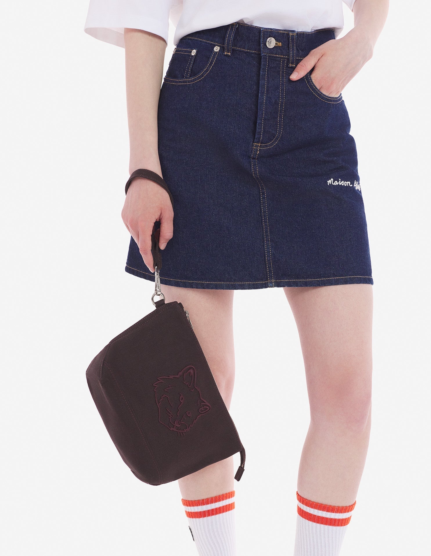 Embroidered canvas clutch bag - Burnt Red