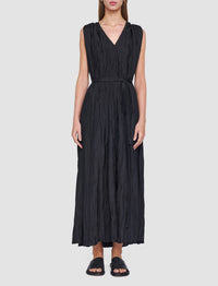 Black Robe - Black