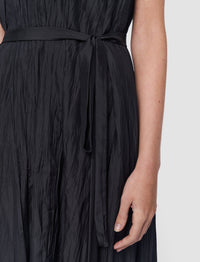 Black Robe - Black